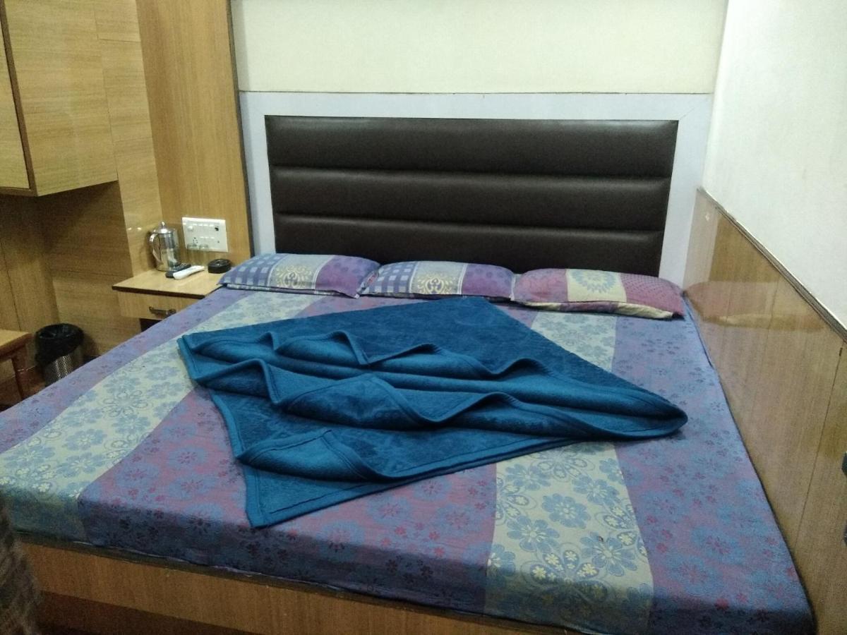 Silver Palace Hotel Нью-Дели Экстерьер фото